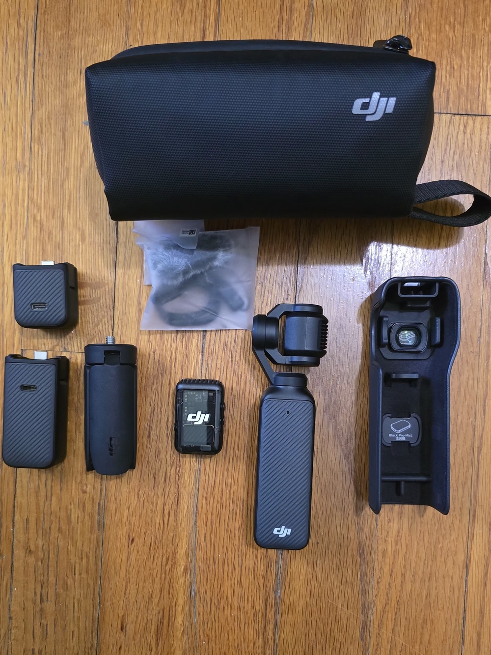 DJI Pocket 3 Creator Combo Camera - Black